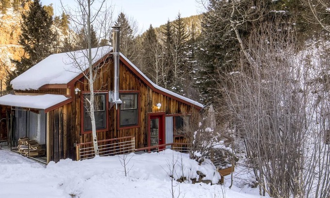 Idaho Springs Cabin | Claimjumper Creekside Cabin Retreat