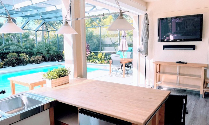Bonita Springs House | Classic Arcades Heated Pool Home by Beach & Dining