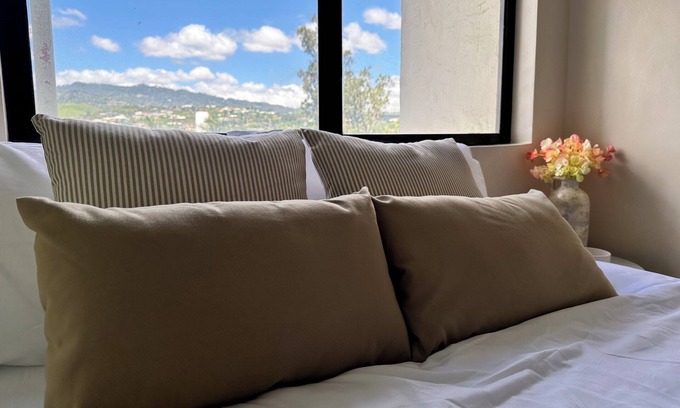 Bakilid Condo | Classic Charm Stay in Mandaue City, Cebu