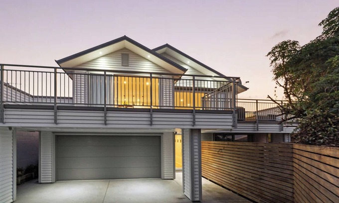 Mount Maunganui House | Classic Escape Convenient Mount location