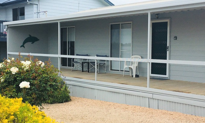 Ardrossan House | Classic family getaway beach house at Tiddy Widdy Beach relaxing & pet friendly!