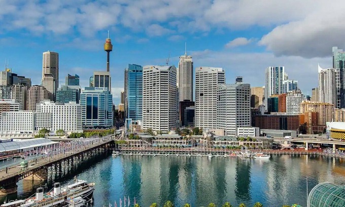 Ultimo House | Classic Metro 3 Level Terrace