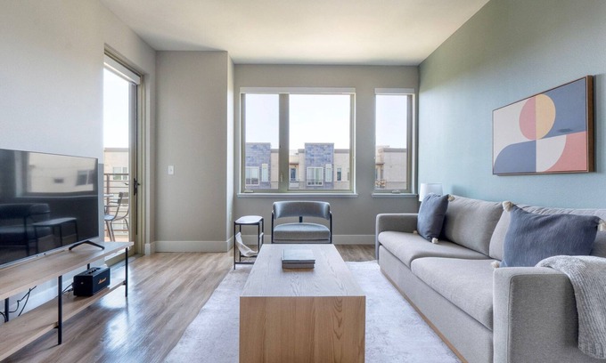 Mountain View Apartment | Classic Mountain View 2BR w/Gym & Pool, nr Restaurants, by Blueground