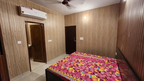 Gurugram House | Classy cottage