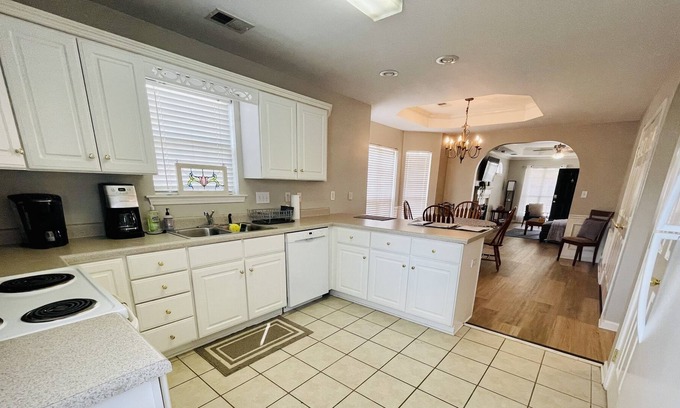 Pelham House | Clean and Comfortable home minutes from Oak Mtn & I65