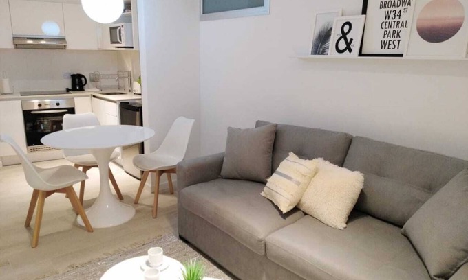Recoleta Apartment | Clean & Safe in Recoleta with parking