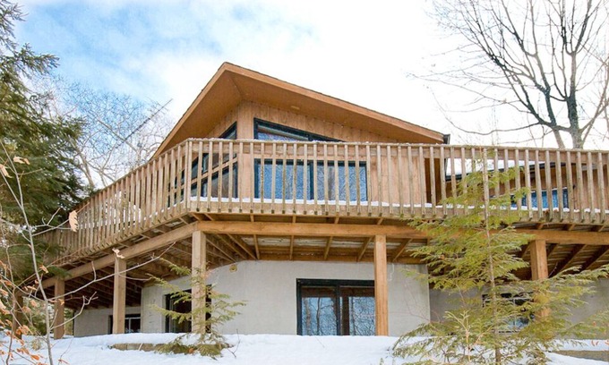 Douro-Dummer Cottage | CLEAR LAKE - 4 bdrm family retreat! Easy access, deep water, and much more!