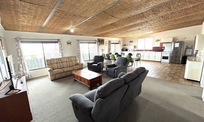 Port Victoria House | Clearview Shack - Entire Home in Port Victoria