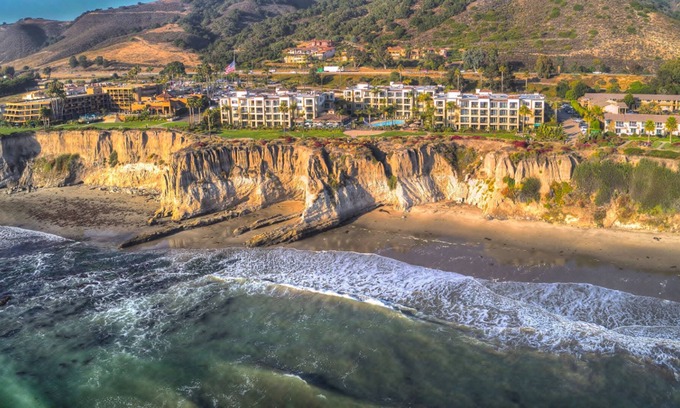 Pismo Beach Condo | Cliffside condo with ocean views, pool & hot tub access, and a balcony - dogs ok