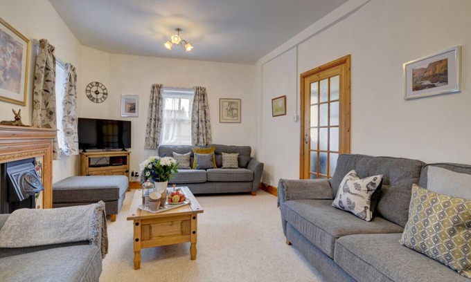 Lynton House | Clifton House - Five Bedroom House, Sleeps 10