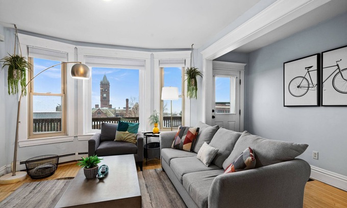 Central Hillside Condo | Clocktower Condo: Your Downtown Duluth Retreat