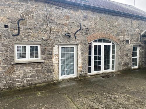 Rathcairn Apartment | Cloneymore Guest House