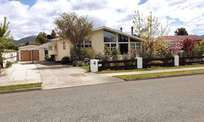 Motueka House | Close to Abel Tasman Park, Quiet Cul-de-sac