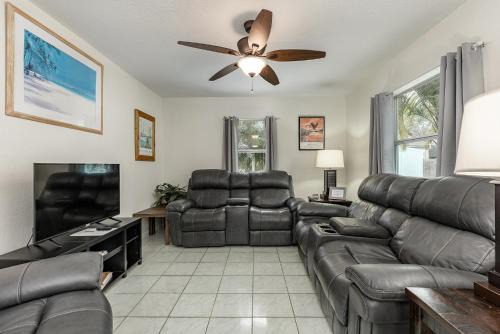 Tarpon Springs Apartment | Close to Clearwater Beach and Honeymoon Island!