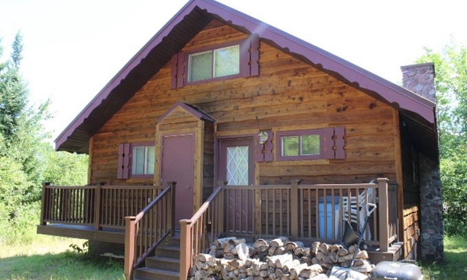 Bessemer Cabin | Close to Copper Peak, Black River Harbor and the shores of Lake Superior