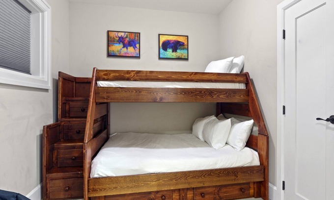 Sandpoint Condo | Close to Downtown, Lakefront- Seasons at Sandpoint