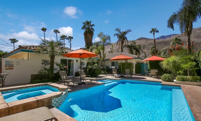 Tahquitz River Estates House | Close to Downtown Palm Springs! Great Location!