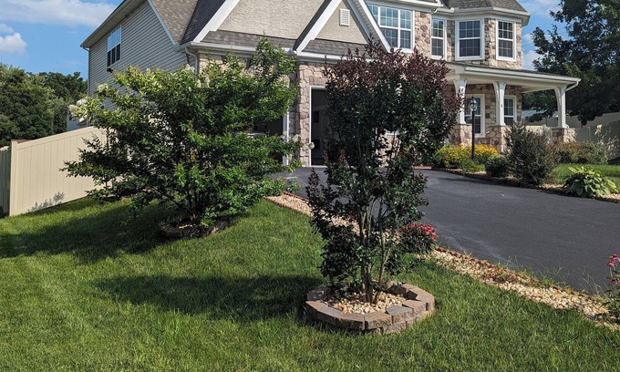 Rossville House | Close to downtown York, Harrisburg, Lancaster, Reading, Gettysburg & Baltimore.