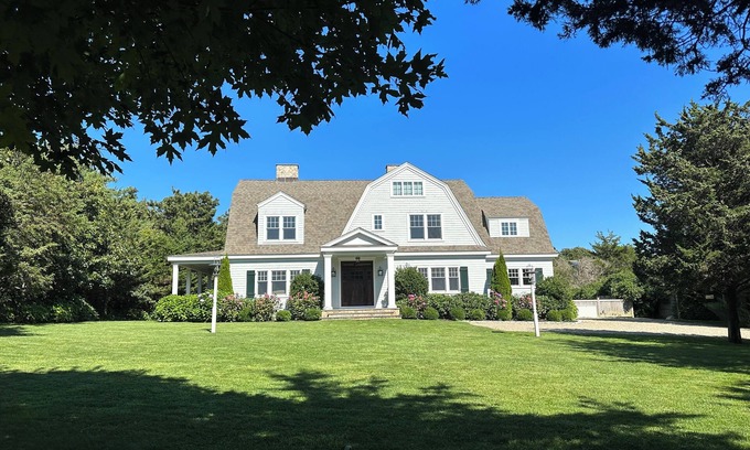 Katama House | Close to Edgartown Village and Beaches New Custom Dutch Colonial with Pool