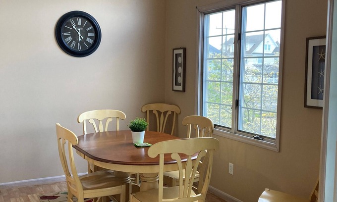 Cape May - Wildwood Condo | Close to everything! Short walk to beach, boardwalk and restaurants
