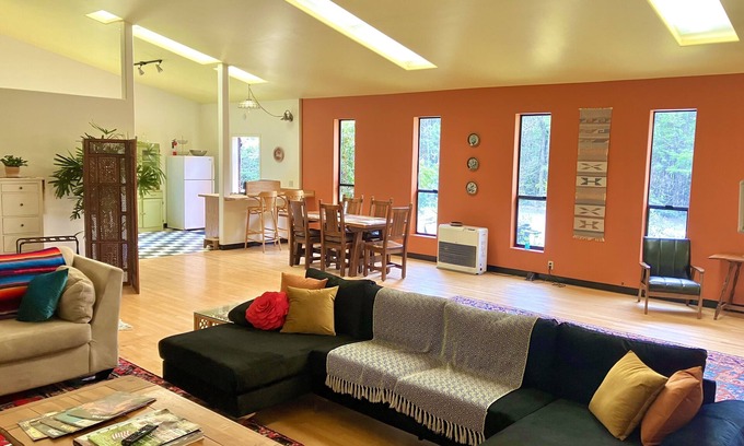 Mendocino Apartment | Close to Hiking, Beaches, Mendocino, Fort Bragg- Pets ok with pet fee