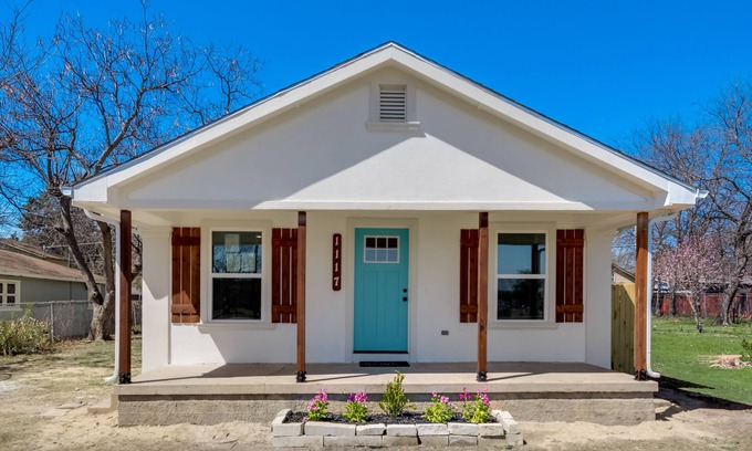 River Oaks House | Close to main attractions and Down Town Fort worth