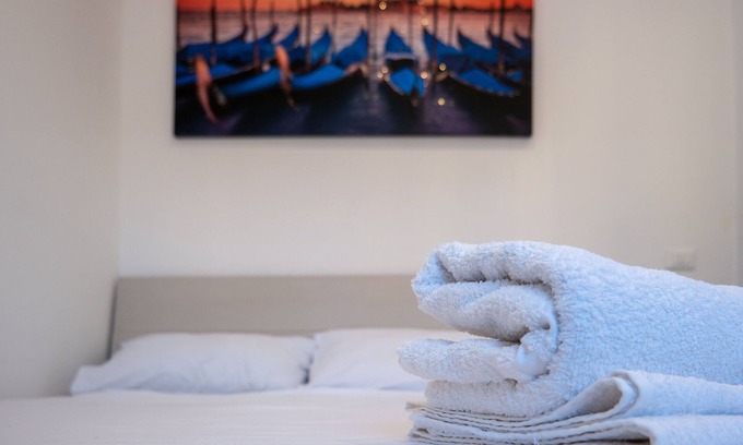 Mestre Apartment | Close to Mestre Train & Bus Station - Private Parking