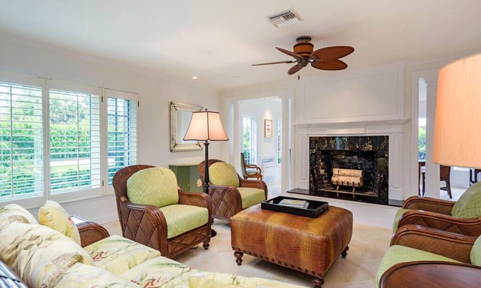 Coquina Sands House | Close to Naples Beach and downtown 5 bedroom/5 bath pool home with pool cabanan