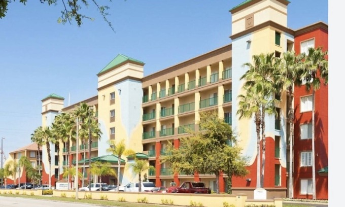 Florida Center Villa | Closed location for theme park