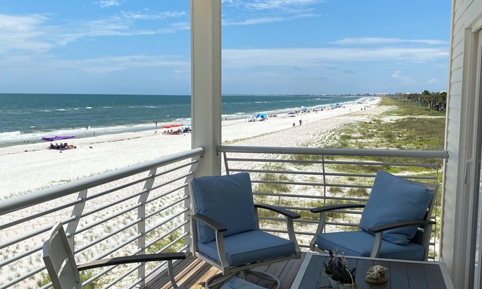 Port St. Joe Condo | Closest to the sand and surf and no better view than Water’s Edge in the sand