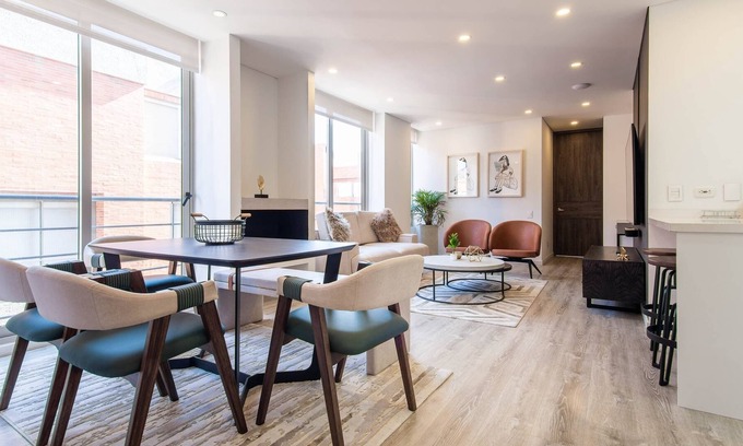 Usaquen Apartment | Cloud9 | Near Shopping Center | The Opal