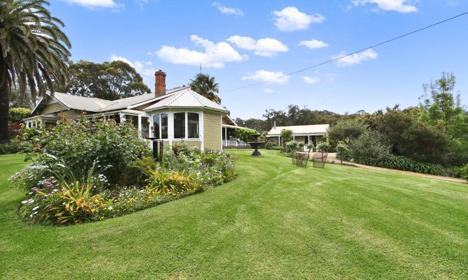 Metung House | Clovelly Cottage