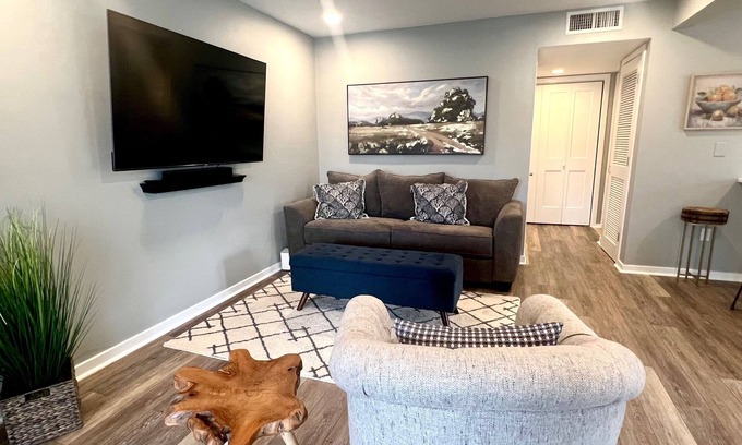 Seabrook Island Condo | Club amenity cards Included at this stunning Courtside Villa Sleeps four