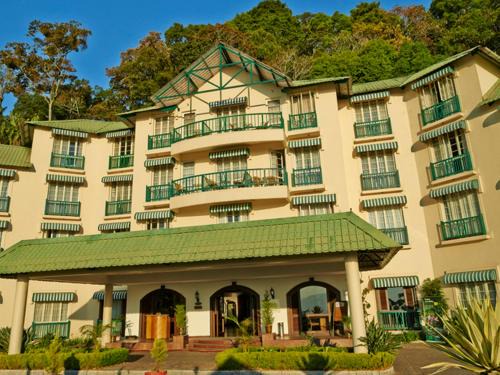Udumbanchola Resort | Club Mahindra Lake View Munnar
