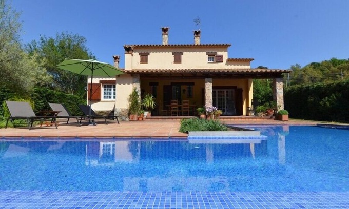 Caldes de Malavella Villa | Club Villamar - Cozy villa with private pool in the natural environment to enjoy wonderful family.