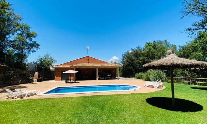 Caldes de Malavella Villa | Club Villamar - Enjoy your holiday in this villa with private pool and bbq