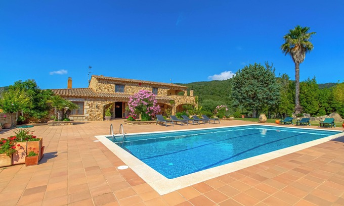 Calonge Villa | Club Villamar - Spacious Spanish-style villa with private pool, nestled in nature just 8 km from .