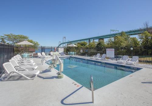 Jamestown Resort | Club Wyndham Newport Overlook