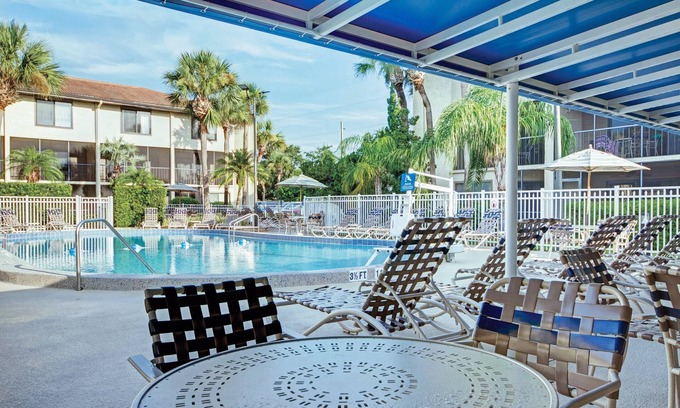 Florida Center Hotel | Club Wyndham Orlando International