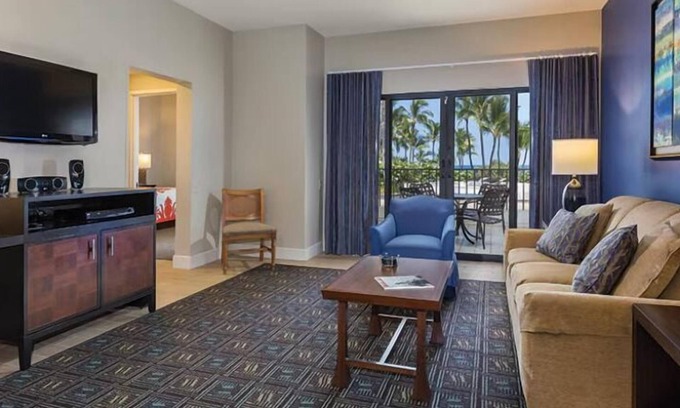 Kailua-Kona Resort | Club Wyndham Royal Sea Cliff Hawaii - Dec 13 thru Dec 20