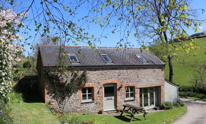 Burgh Island House | Coach House, Bantham, South Devon - stunning 2 bedroom converted barn