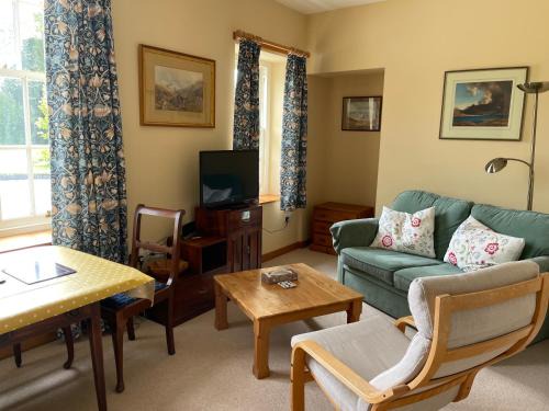 St. Andrews Apartment | Coachman's at Claremont Cottage