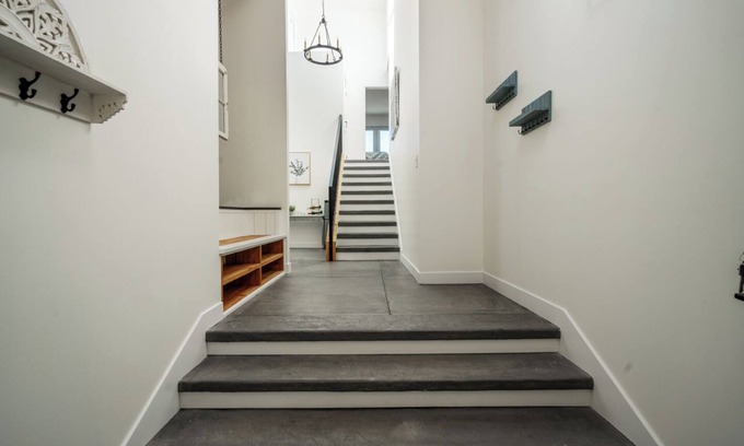 Central Saanich House | Coastal Acres
