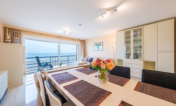 Middelkerke Apartment | Coastal Calm at Zeedijk