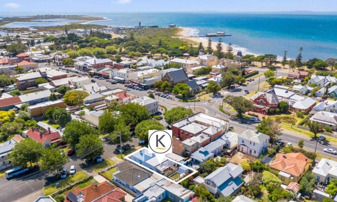 Queenscliff House | Coastal Cottage