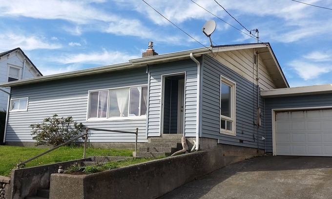 Crescent City House | Coastal Cottage, Less than a Block to the Beach, Crescent City, CA