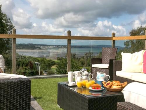 Llanddona House | Coastal Cottage with Stunning Views Pass the Keys