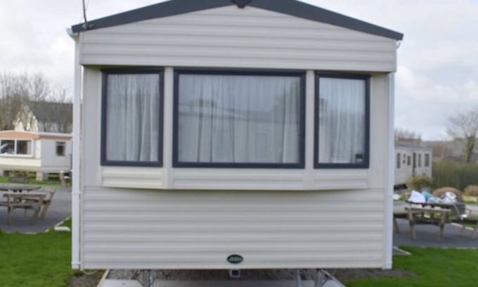 Kuggar House | Coastal Holiday Park with Static Caravans
