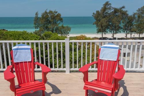 Bradenton Beach House | Coastal Horizons