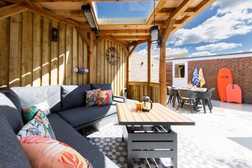 East Wittering House | Coastal Retreat for 6 Close to Beaches